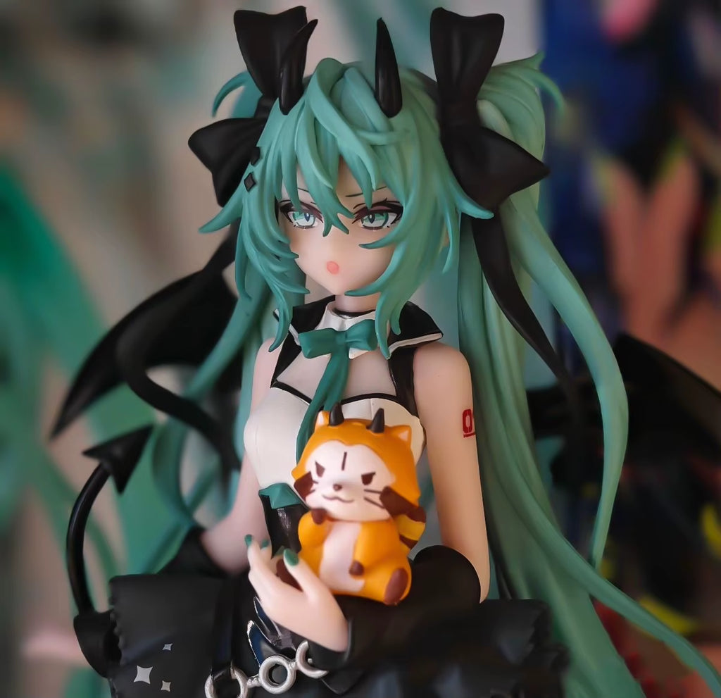 Anime Figurine 19Cm Little Devil Hatsune Miku Xiaoyuan Bear Cute Action Model Pvc Toy Collection Desktop Accessories Gift