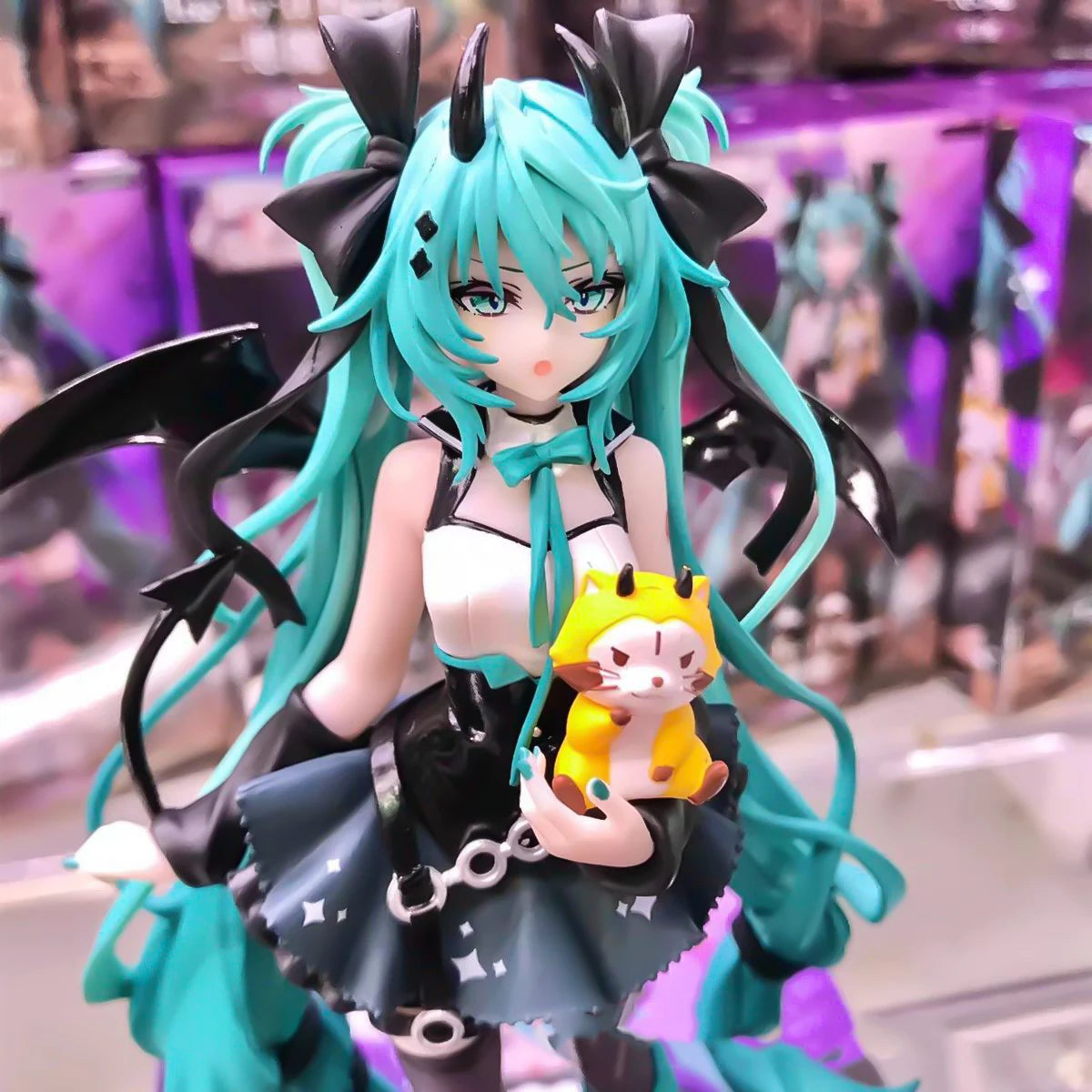 Anime Figurine 19Cm Little Devil Hatsune Miku Xiaoyuan Bear Cute Action Model Pvc Toy Collection Desktop Accessories Gift